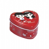 Elegant heart shaped chocolate tin