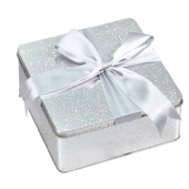 white square gift boxes with lids